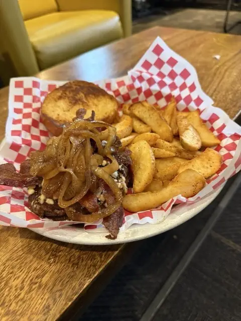 Fuddruckers Menu And Prices